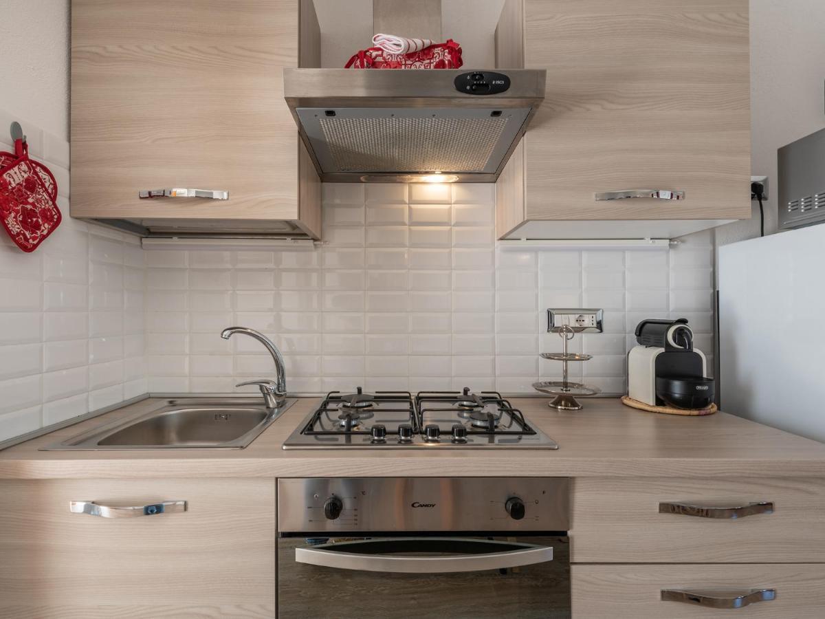 Casa Alla Marina Del Porto Di Cagliari Apartment Luaran gambar