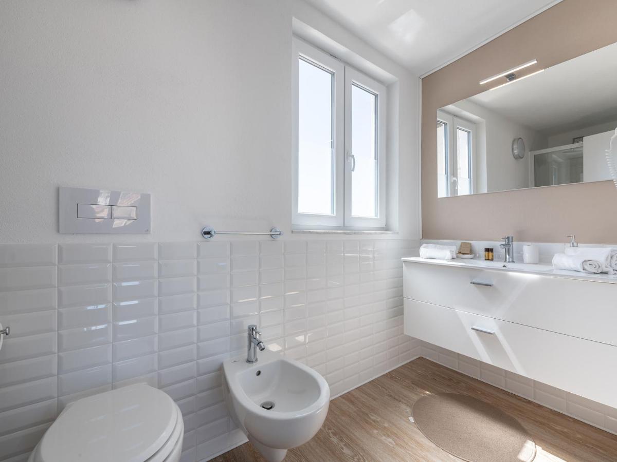 Casa Alla Marina Del Porto Di Cagliari Apartment Luaran gambar